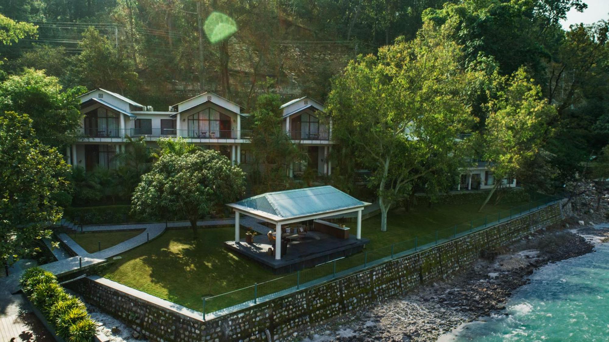 Hotel Anand Kashi By The Ganges Rishikesh - Ihcl Seleqtions Sirasu Exterior foto