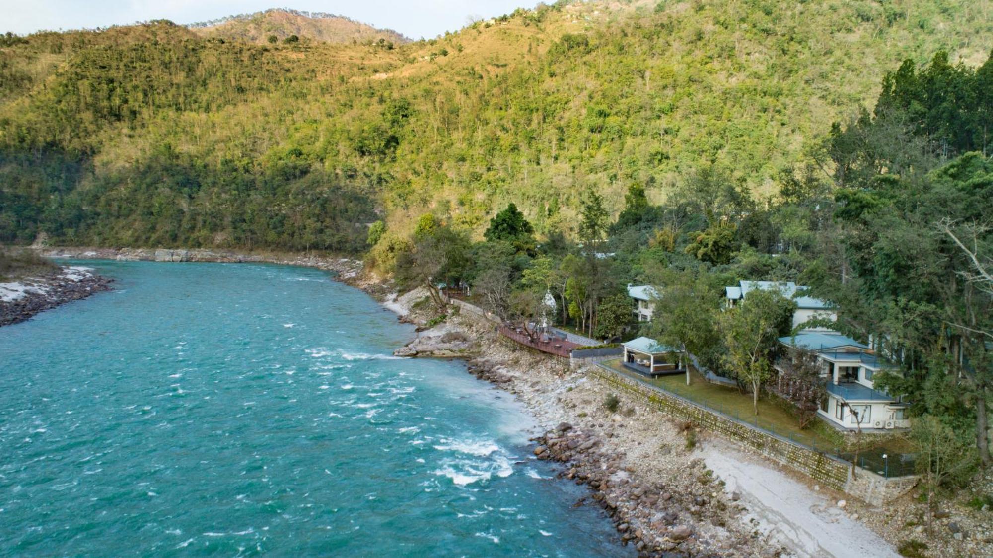 Hotel Anand Kashi By The Ganges Rishikesh - Ihcl Seleqtions Sirasu Exterior foto