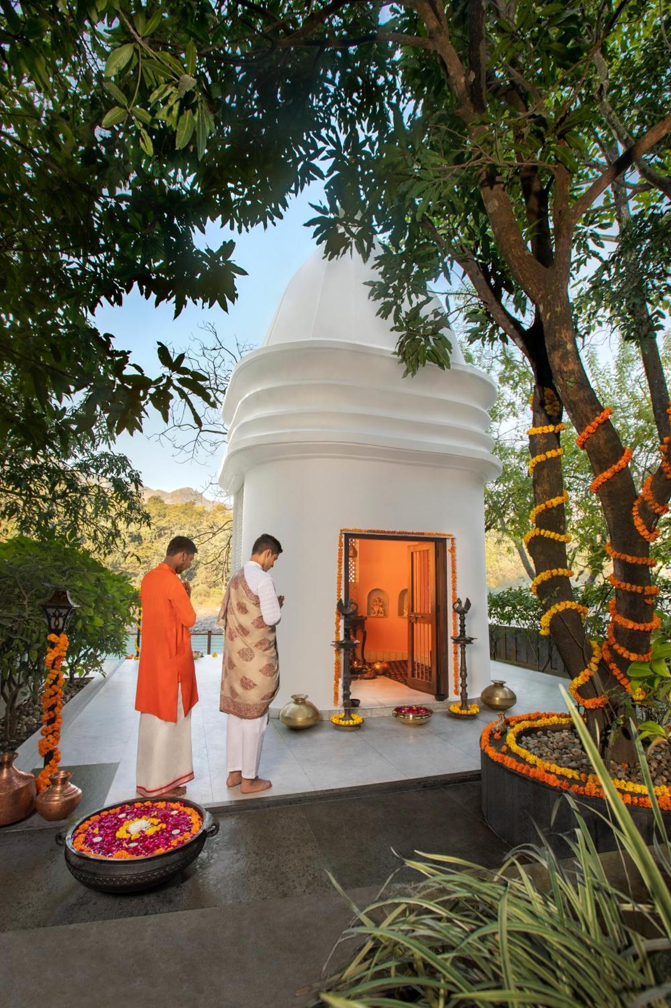 Hotel Anand Kashi By The Ganges Rishikesh - Ihcl Seleqtions Sirasu Exterior foto