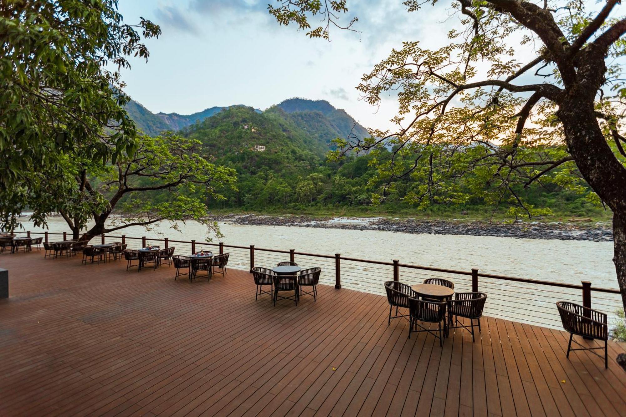 Hotel Anand Kashi By The Ganges Rishikesh - Ihcl Seleqtions Sirasu Exterior foto