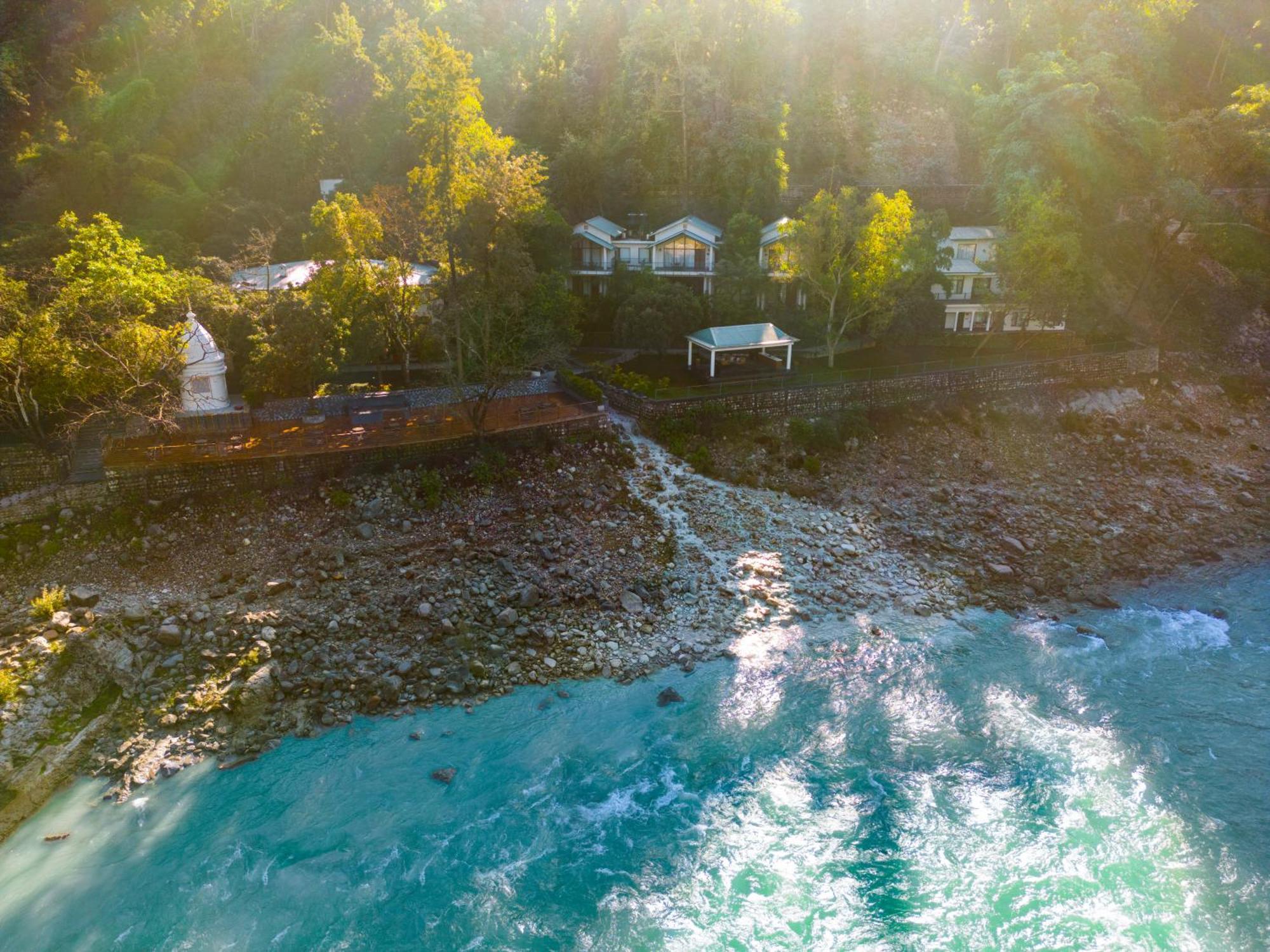 Hotel Anand Kashi By The Ganges Rishikesh - Ihcl Seleqtions Sirasu Exterior foto