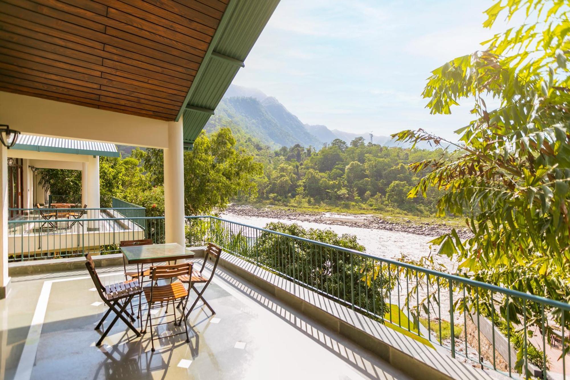Hotel Anand Kashi By The Ganges Rishikesh - Ihcl Seleqtions Sirasu Exterior foto